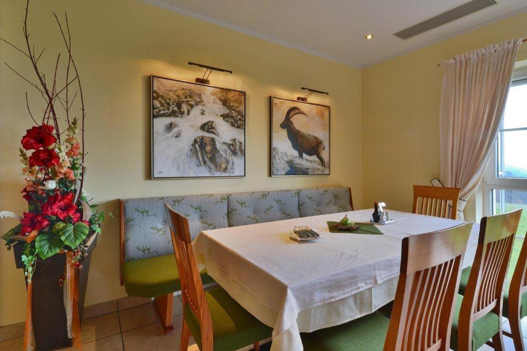 Gasthof Und Hotel Rieder Gmbh Jenbach Luaran gambar